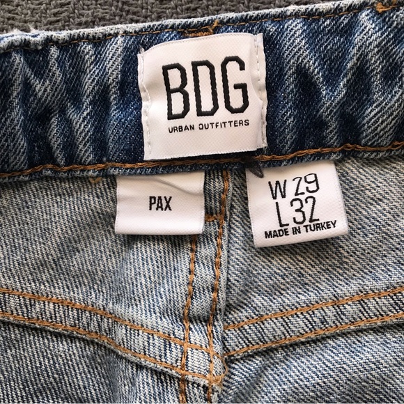 Urban Outfitters BDG Pax Jeans Distressed High Rise 100% Cotton W 29 L 32 - Picture 3 of 6